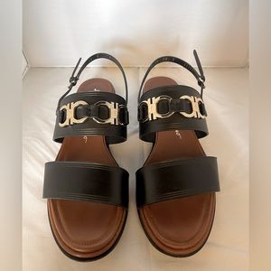 Salvatore Ferragamo black gancini sandals size 40 (10)